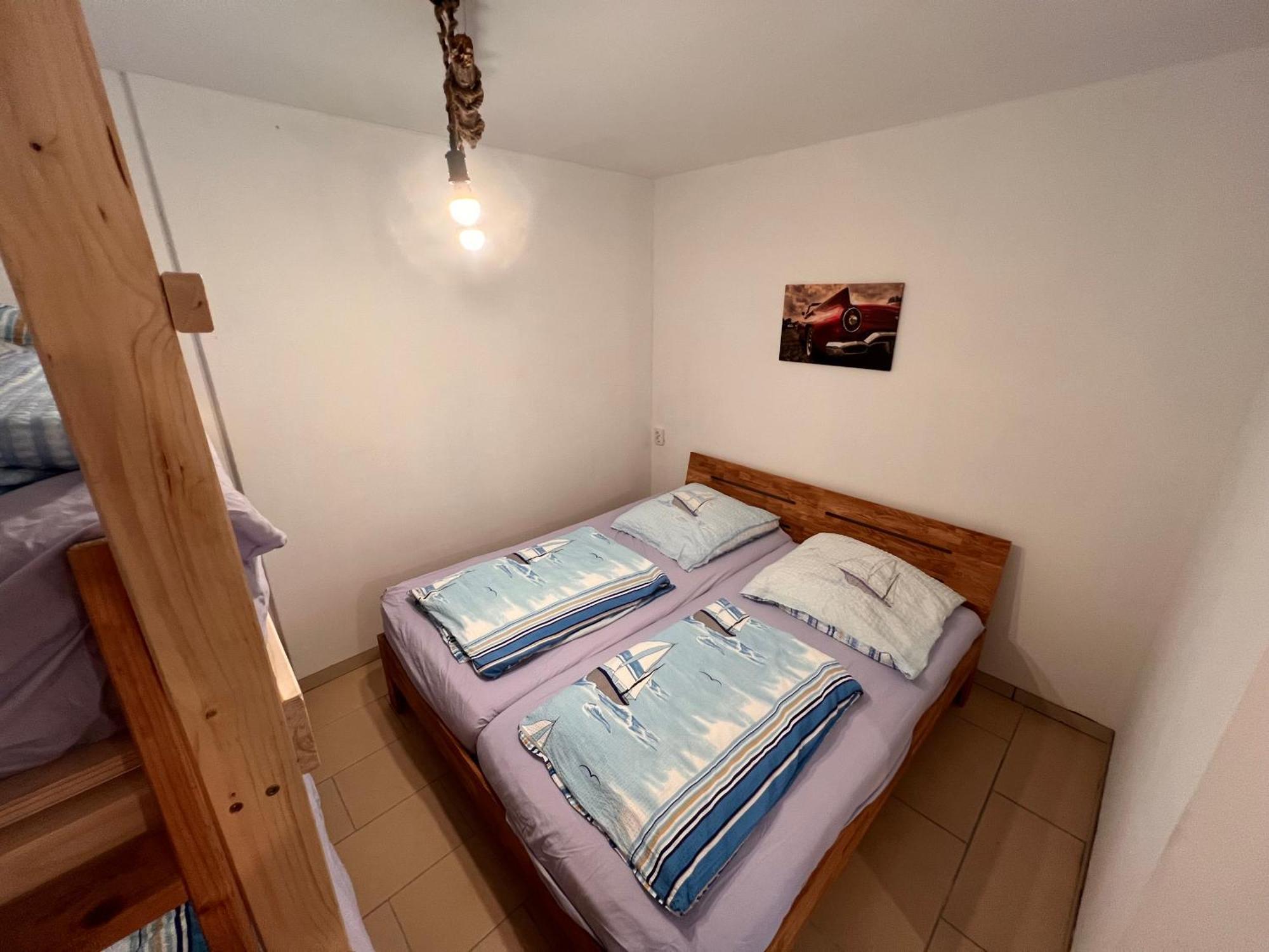 Zum Apartment Saal